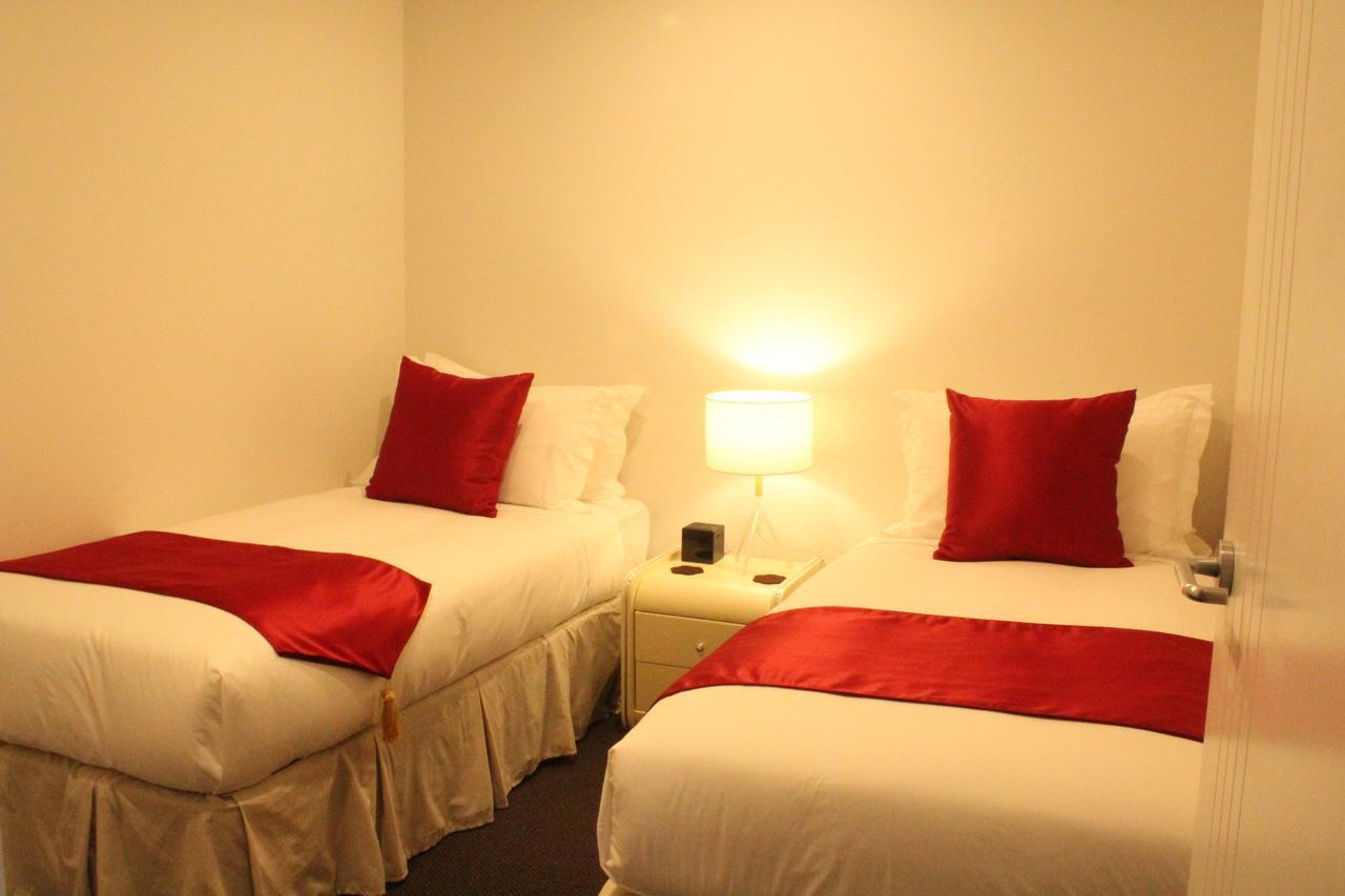 Bealey Plaza Motel Крайстчърч Екстериор снимка A bed runner