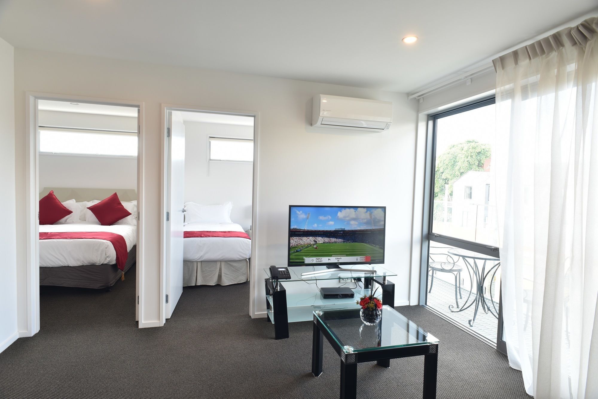 Bealey Plaza Motel Крайстчърч Екстериор снимка A two bedroom apartment at the hotel