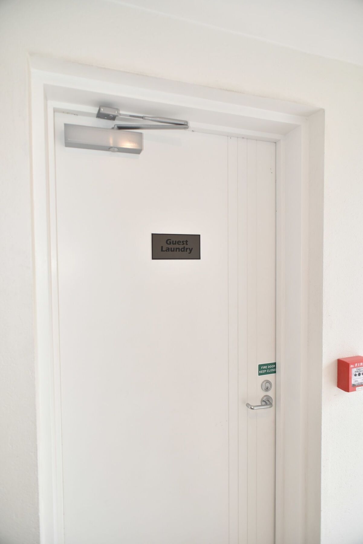 Bealey Plaza Motel Крайстчърч Екстериор снимка Guest laundry room